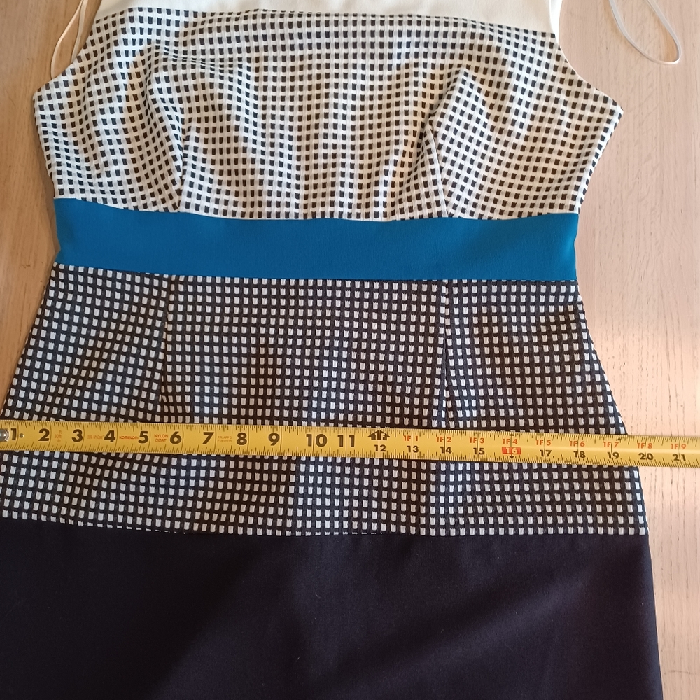STUDIO ONE SLEEVELESS DRESS SIZE 14P - Picture 12 of 13